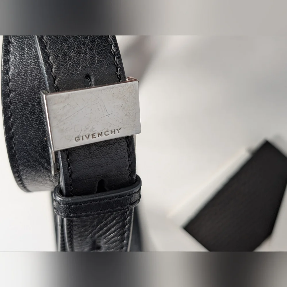 GivenchyBlack Leather Pandora Pure Medium Handbag